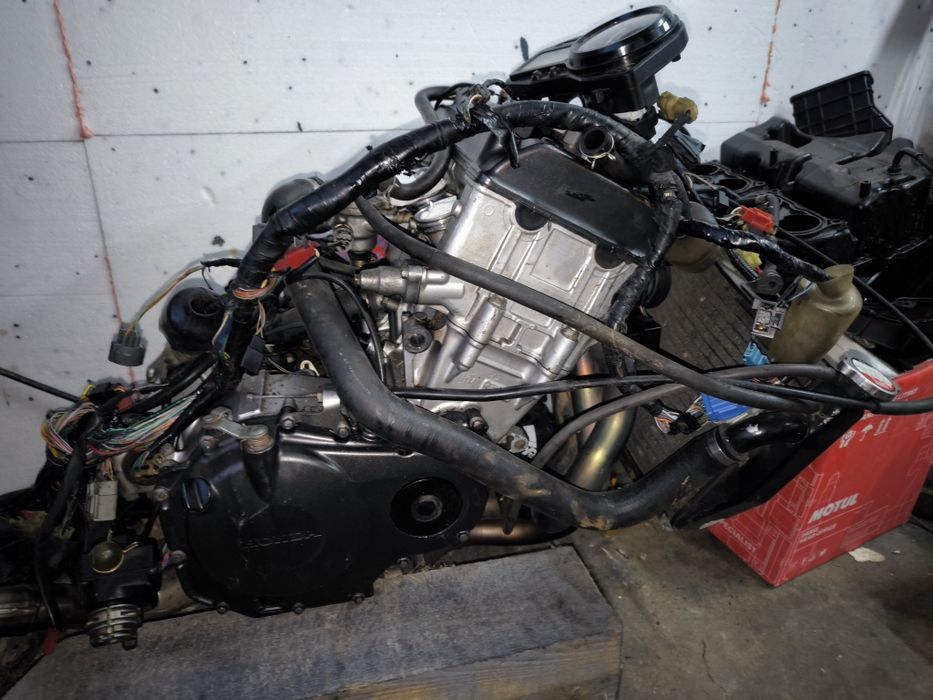 Silnik honda cbr954