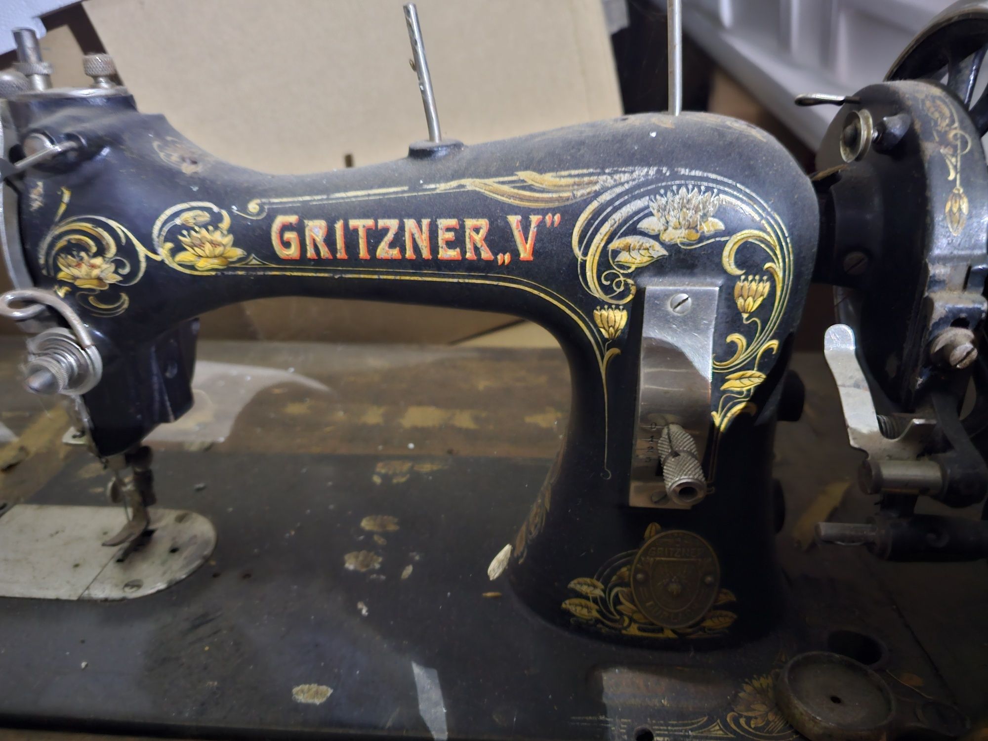 Продам швейну машину GRITZNER v