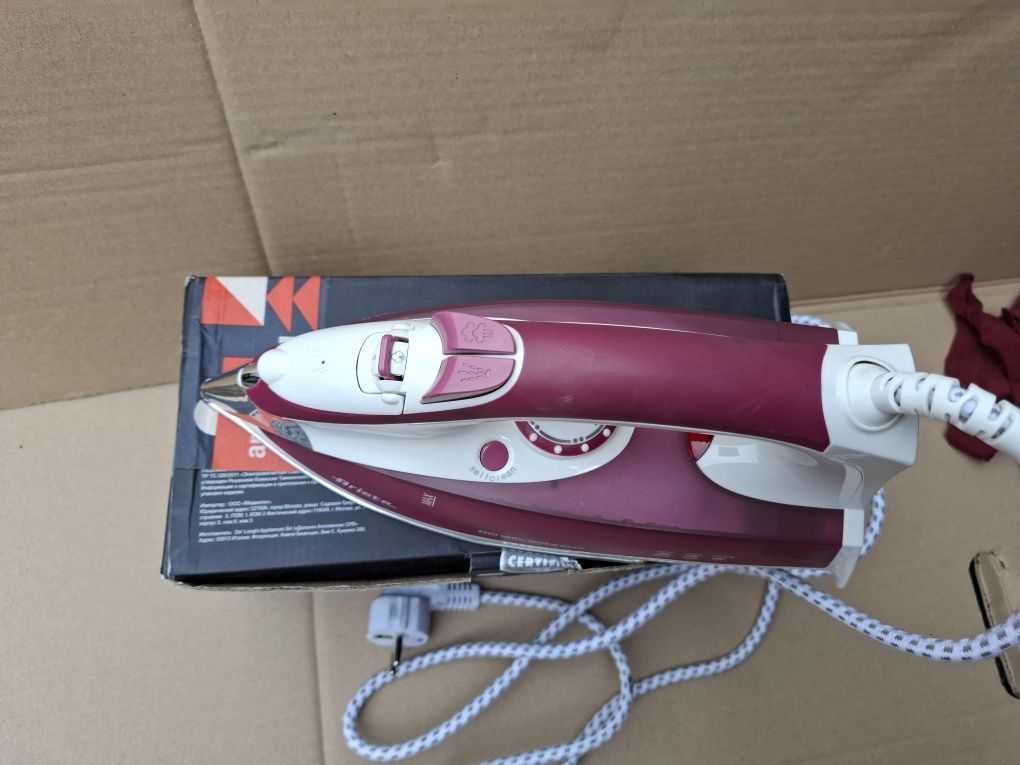 Żelazko Ariete 2200 Wat fioletowe