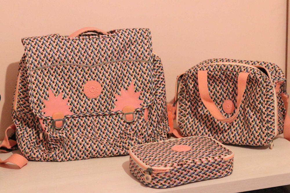 Conjunto da Kipling, mochila + estojo + lancheira térmica