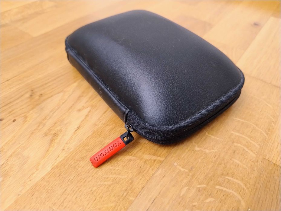 Etui TomTom nawigacji sztywne zapinane na suwak dopasowane do Start 60