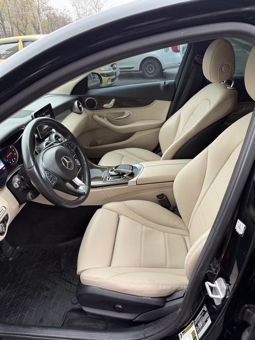 Продам Mercedes-Benz C300 2.0 бенз Не бита и не крашена! Собственник!