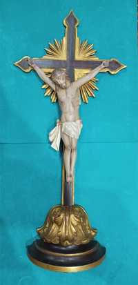 Crucifixo com cristo em madeira