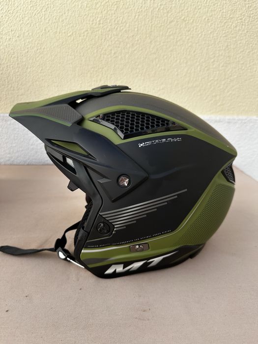 Capacete MT District
