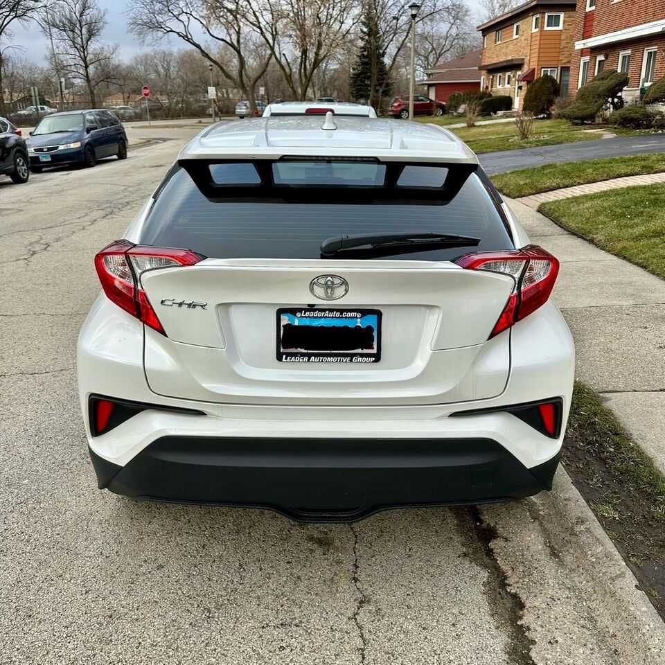 2021 Toyota C-HR XLE