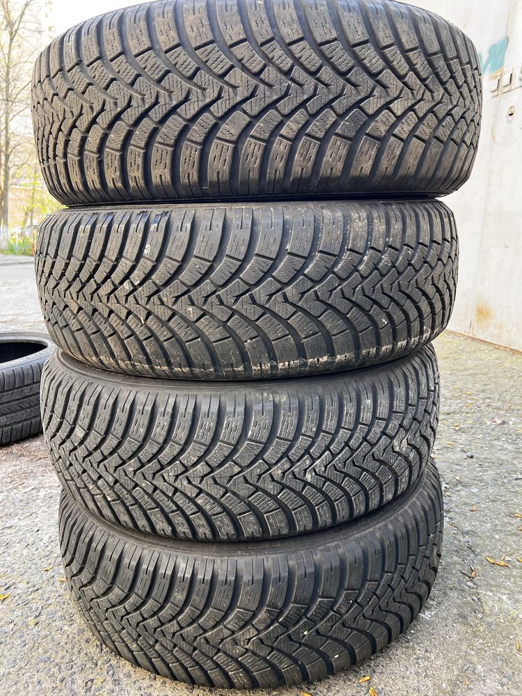 215/60R17 FALKEN Шини