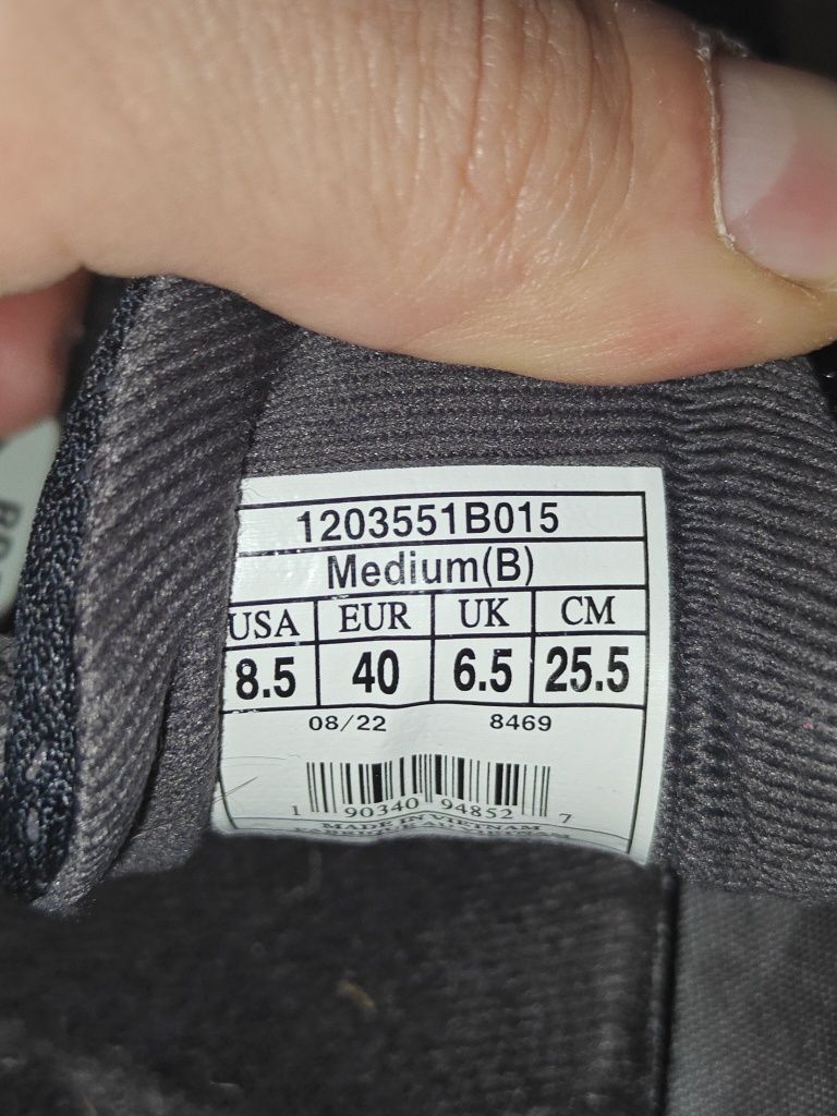 Świetne buty do biegania Brooks Ghost 14 Gtx GORE-TEX rozmiar 40 BDB!