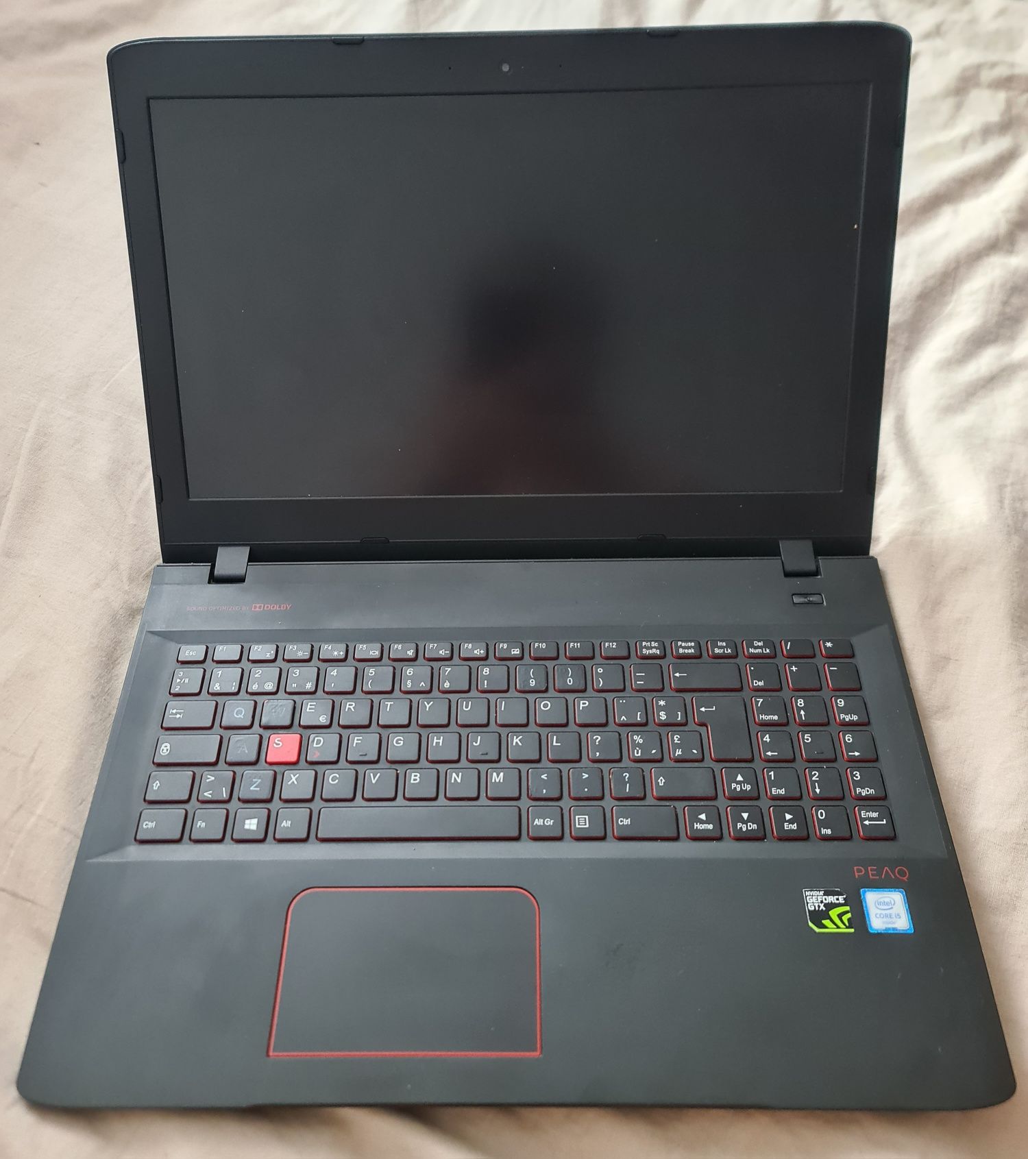 Laptop PEAQ, I5-6200U, GTX950M 4GB, 8GB RAM, SSD M.2 128GB, HDD 1.5TB