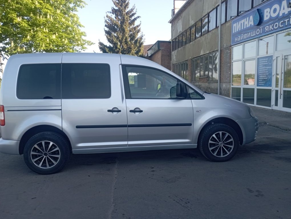 Volkswagen caddy 1.6газ/бенз.