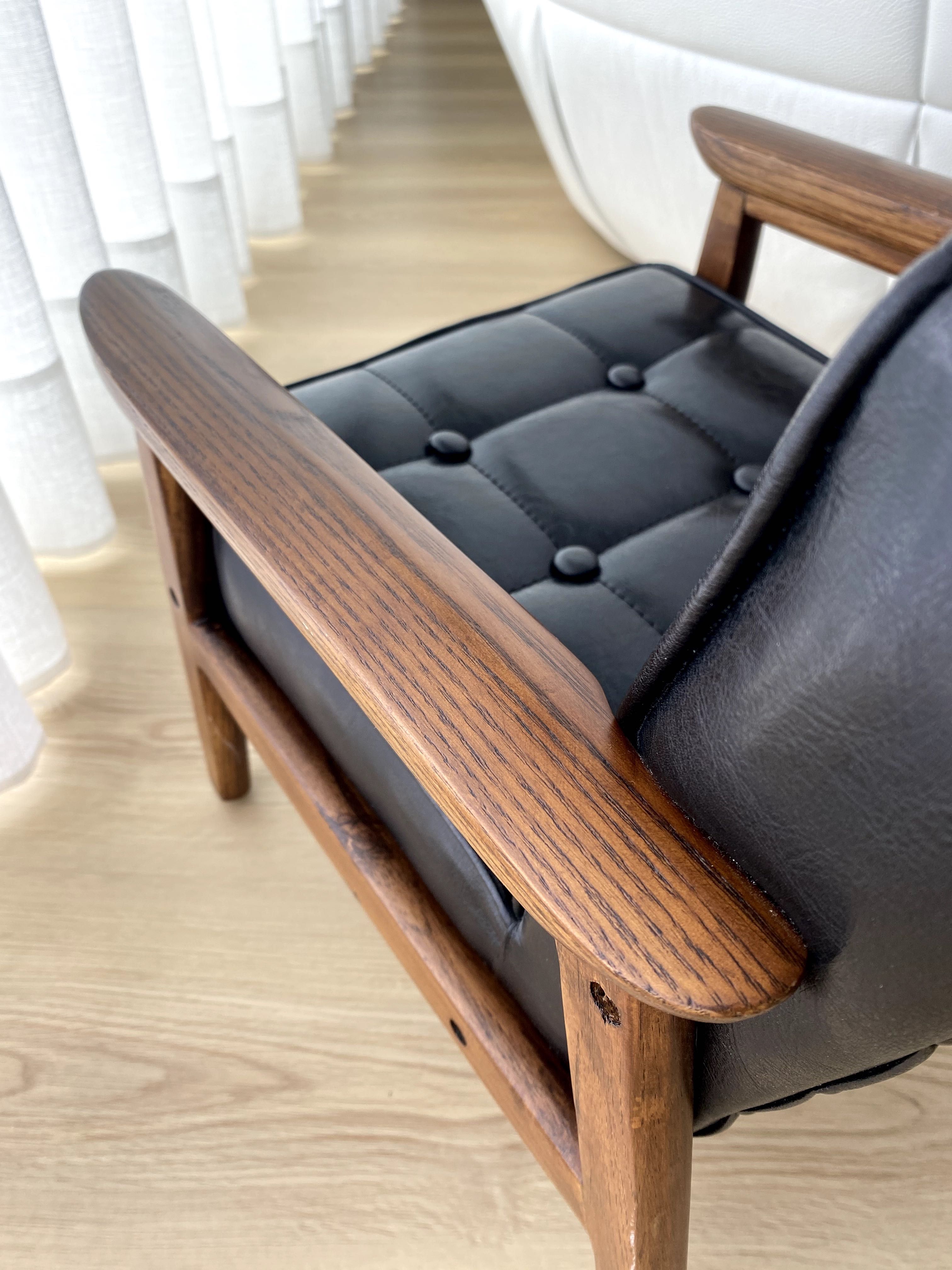 K CHAIR MINI poltrona para crianças em pele