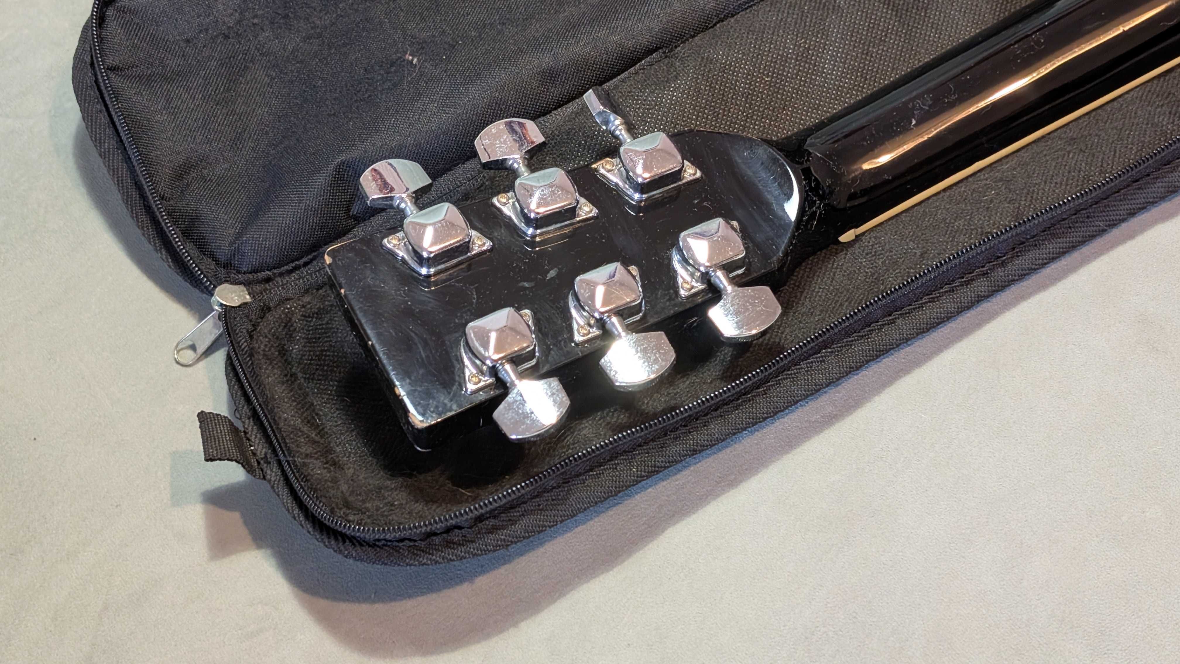 Czarna Gitara Akustyczna Rosario z Pokrowcem - Wygodna, na Start