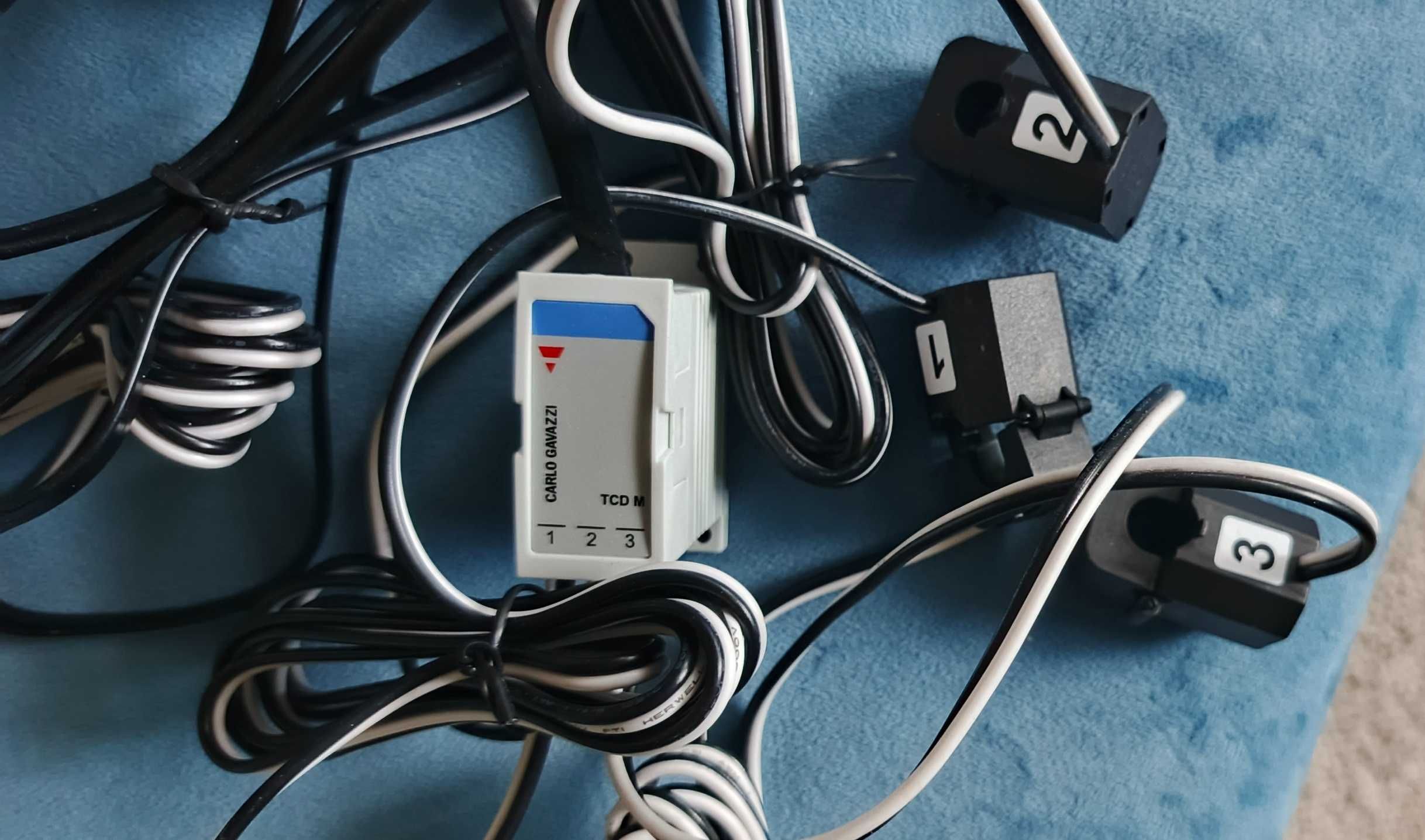 Carlo Gavazzi EM 271, 6xCT, Modbus 485 - dwa mierniki 3fazowe w jednym