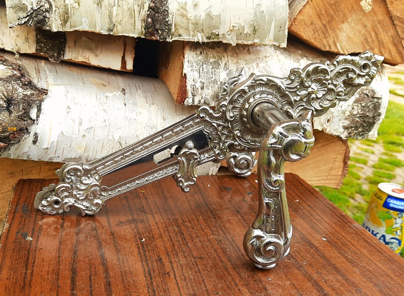 Klamki żeliwne drzwiowe  zabytkowe  srebrzone