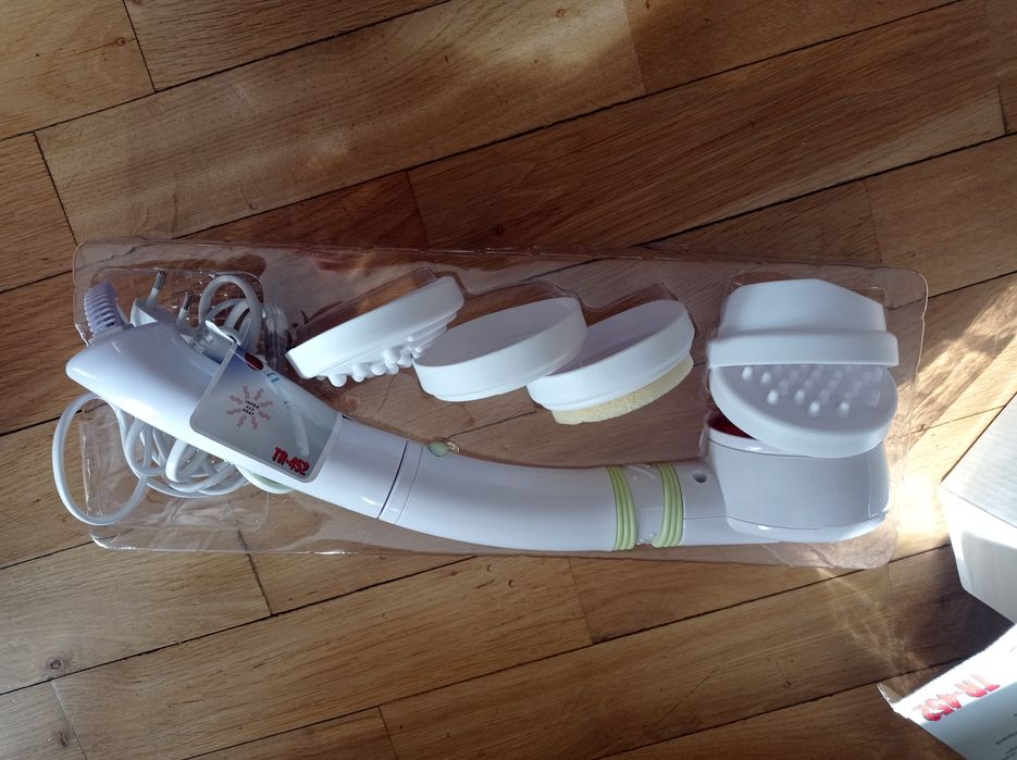 Elektryczny podgrzewany masażer do ciała