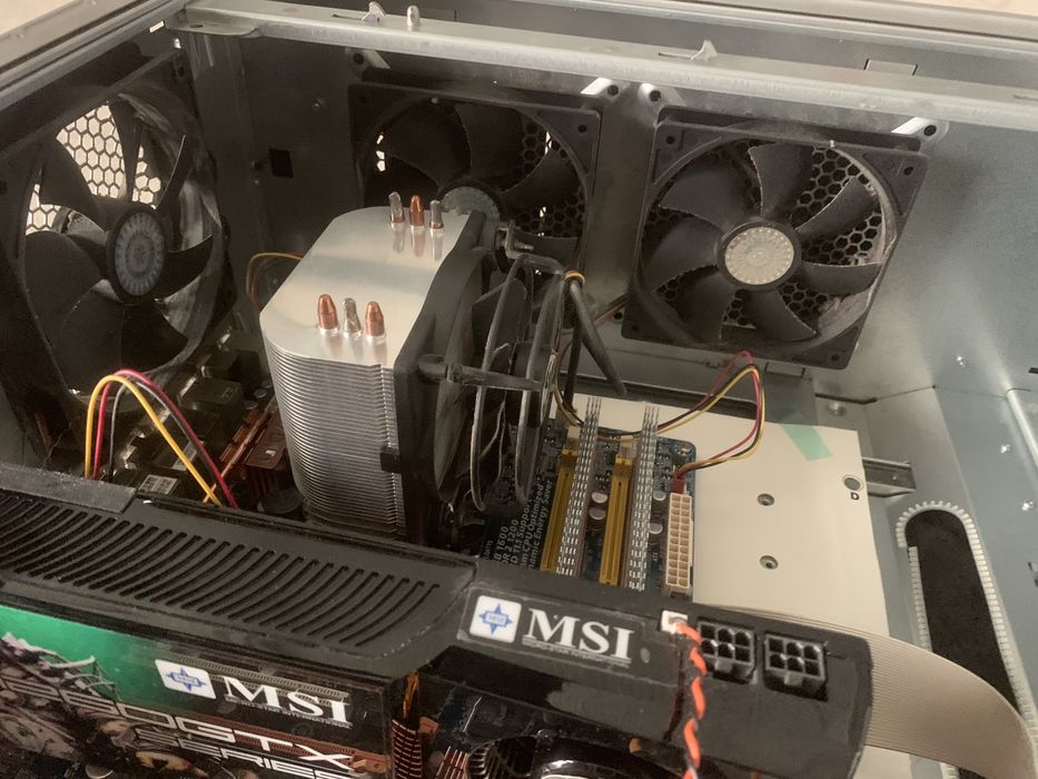 Cooler master cosmos obudowa plyta grafika