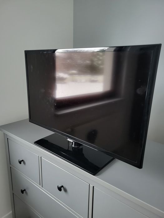 Telewizor Samsung-uszkodzony