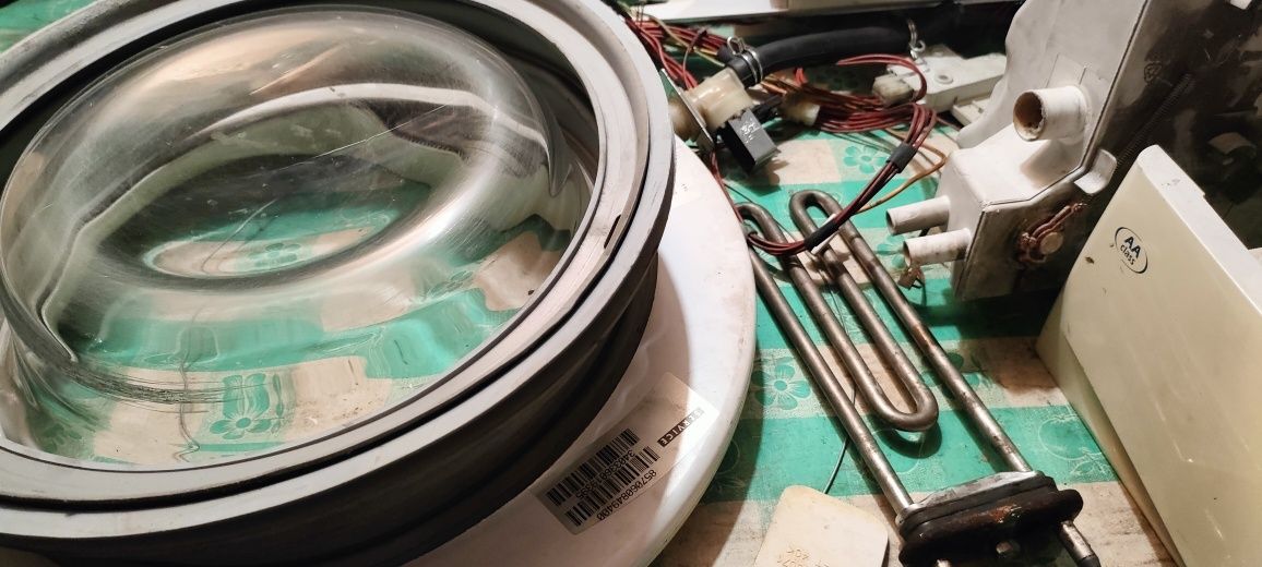 Sprzedam części do pralki Whirlpool AWM  6081