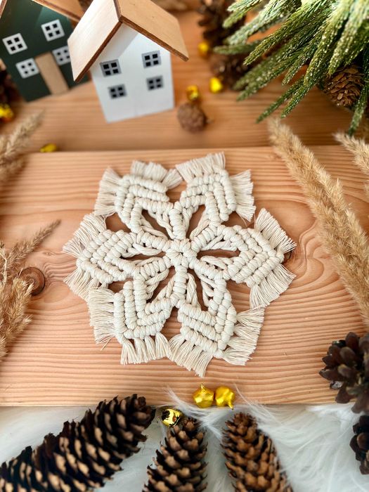 Makramowe gwiazdki ze sznurka