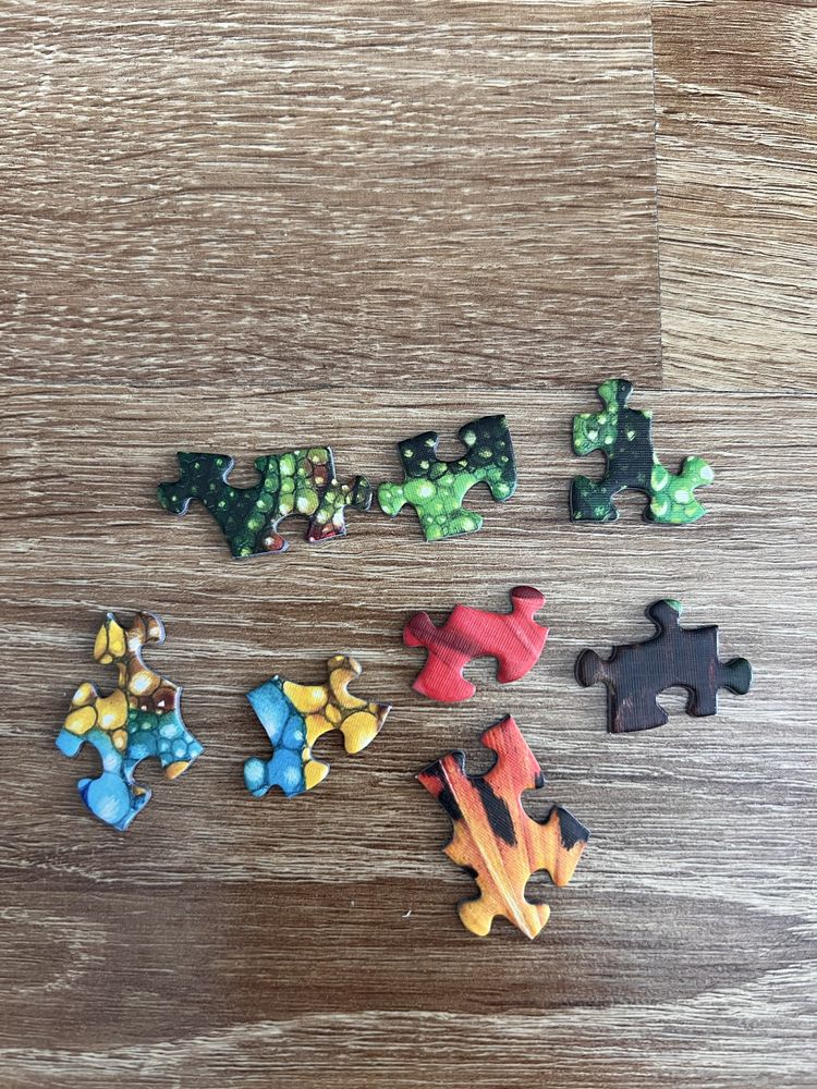 Nietypowe puzzle random cut Cobble Hill 1000 kameleony KOMPLETNE