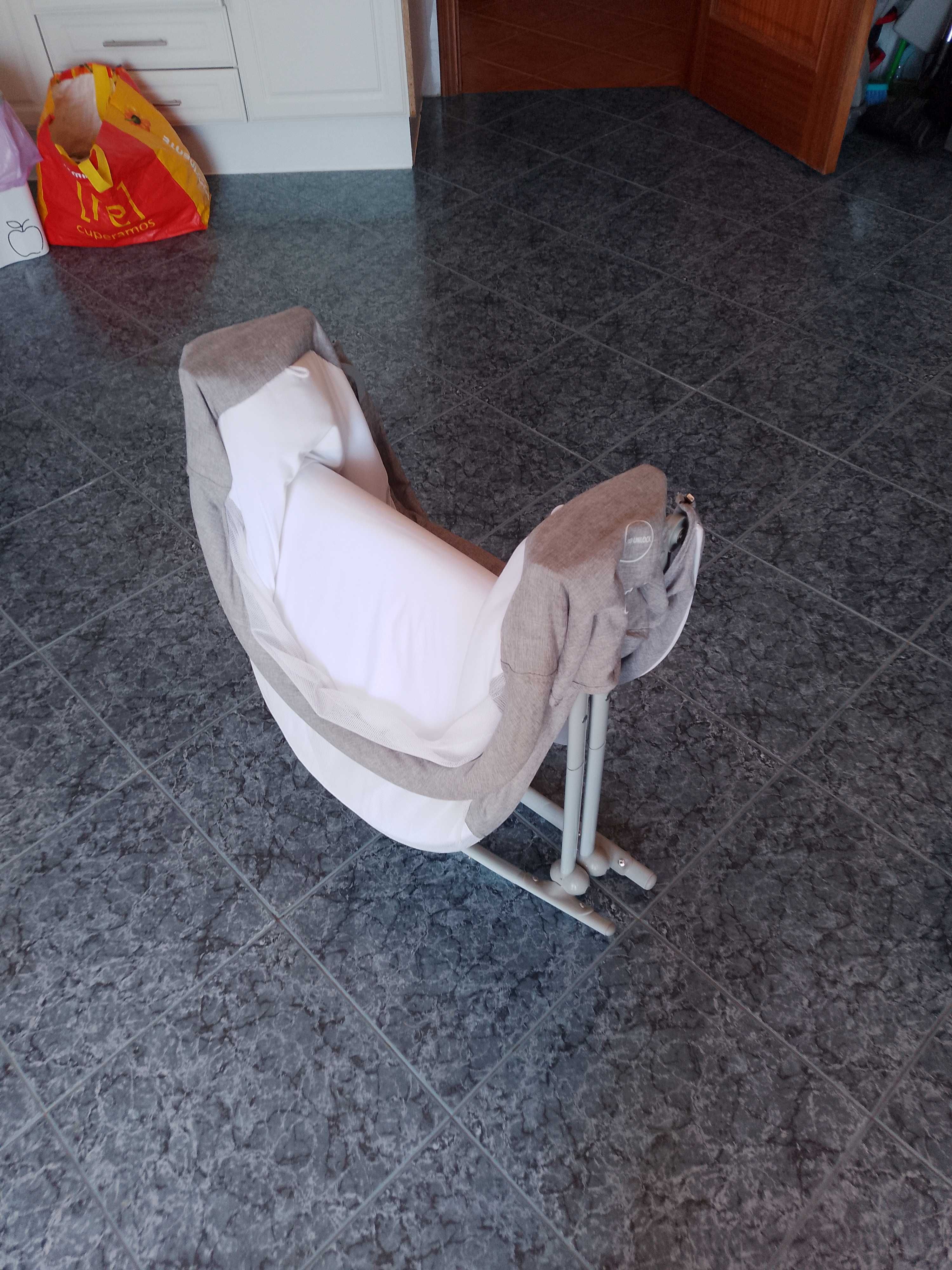 Berço portatil kinderkraft bebê cinzento