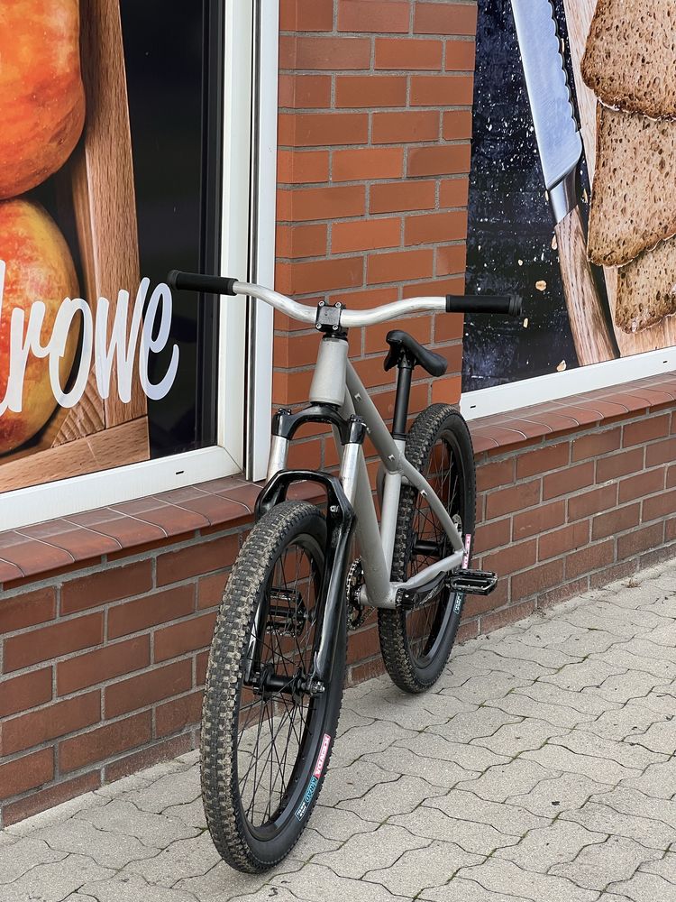 Dartmoor gemer 24 custom