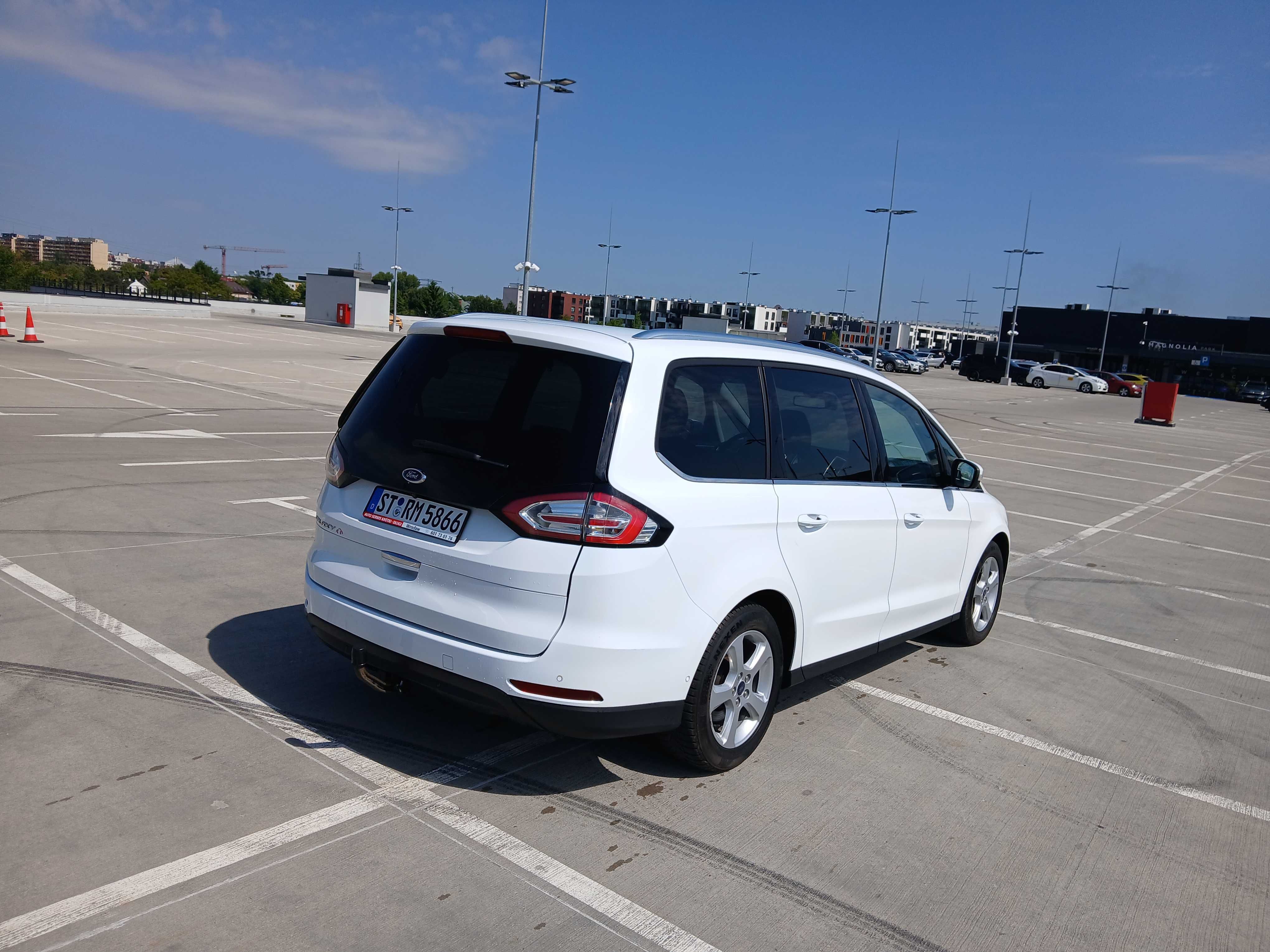 2.0d 210km 7oso Titanium Pano Alcantara Kamera 360 Key less Full Opcja