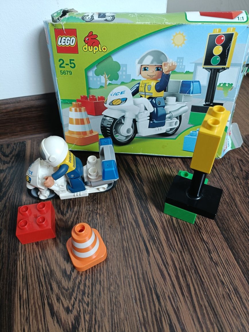 Policja, motor, LEGO duplo klocki, sygnalizacja