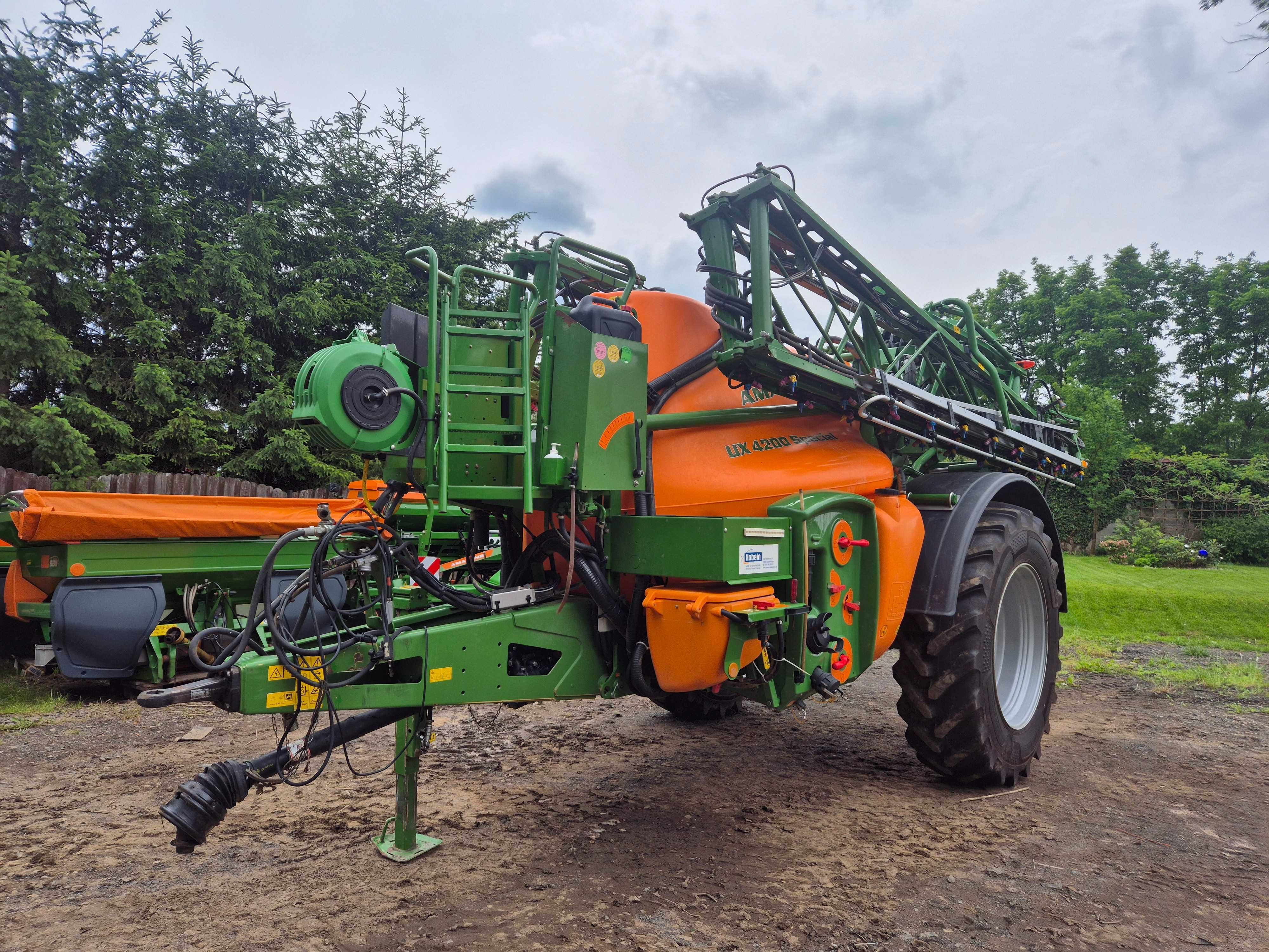 REZERWACJA Opryskiwacz AMAZONE UX 4200 Special 2014r 27m Amatron 3
