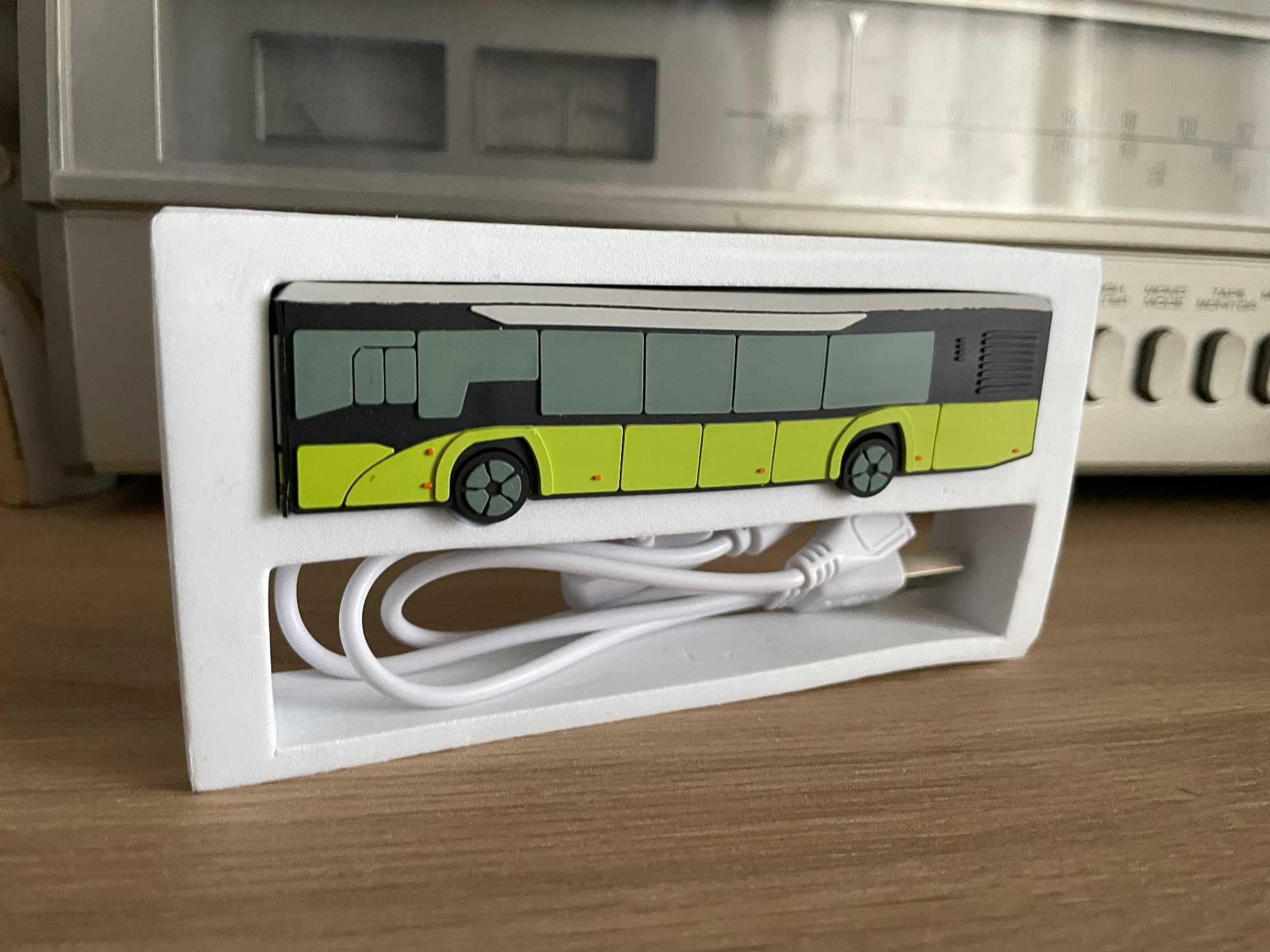 power bank autobus - komunikacja miejska