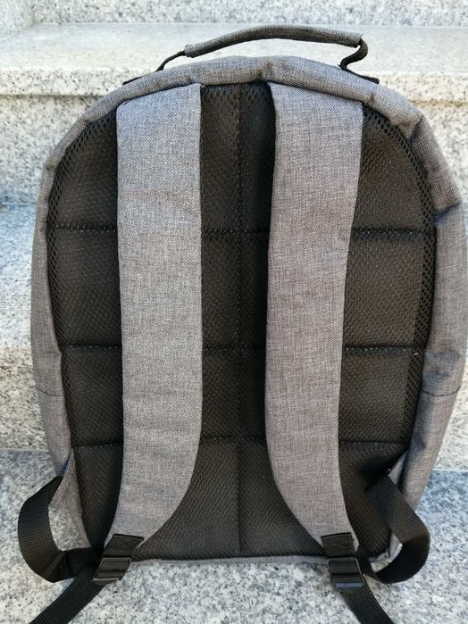 Mala Mochila pull & bear como nova Chapéu
