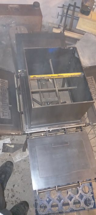 Продам ППУ форми металеві 10 рамкові