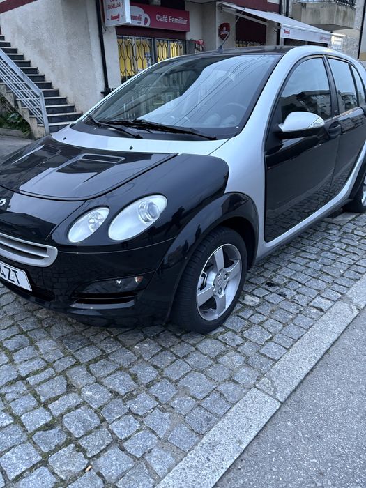 Smart fourfour bom estado