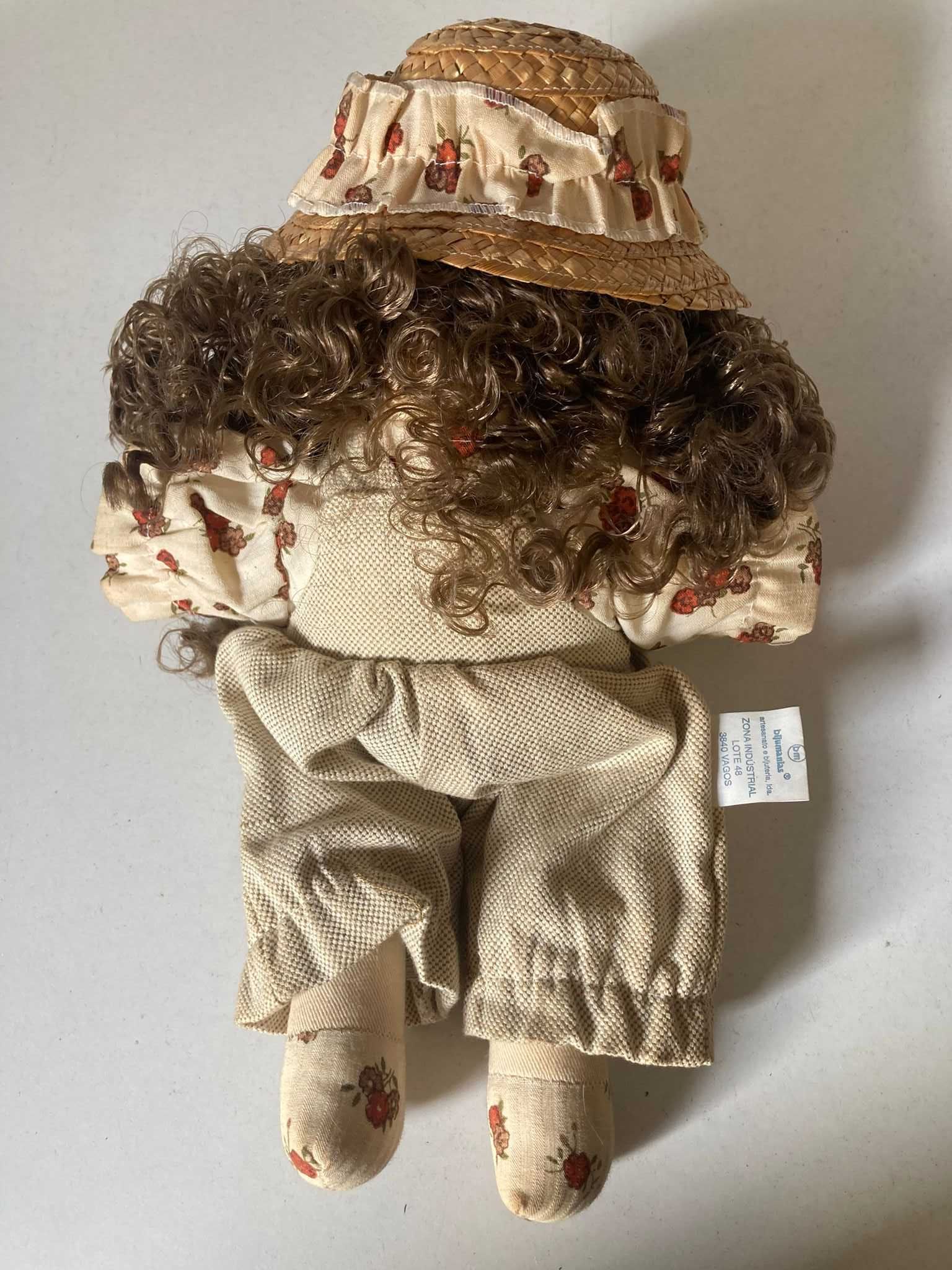 Boneca de Pano com Chapéu
