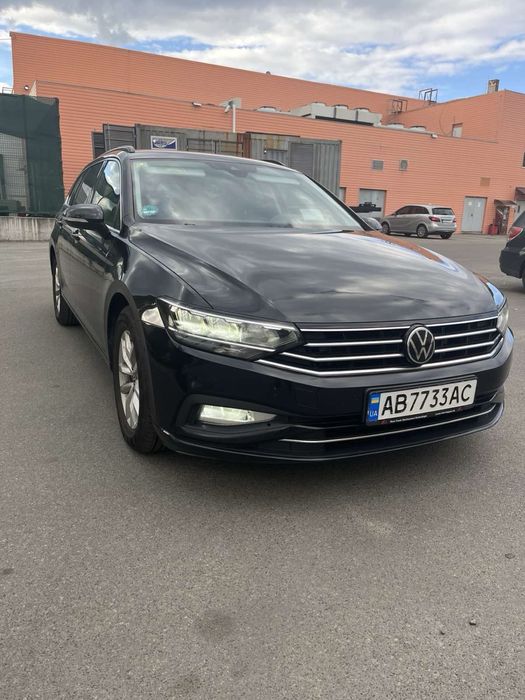 Машина Volkswagen Passat B8