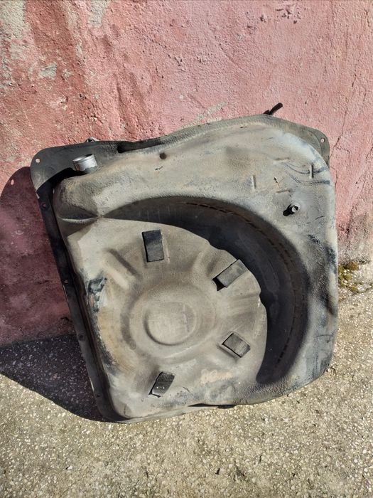 Depósito de Combustível Gasóleo Toyota Hiace LH51 Modelo 1989