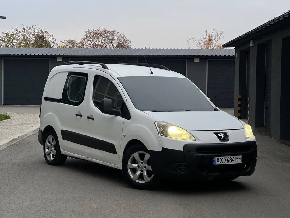 Продам Пежо партнер 2008 року