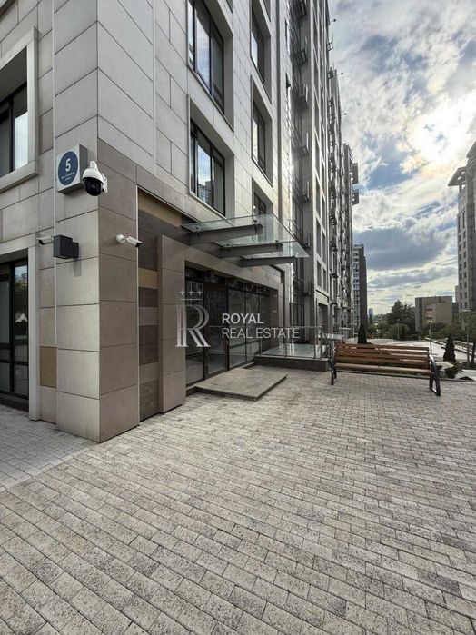 Продаж приміщення ЖК Бульвар Фонтанів Печерськ вул. Саперне поле Київ