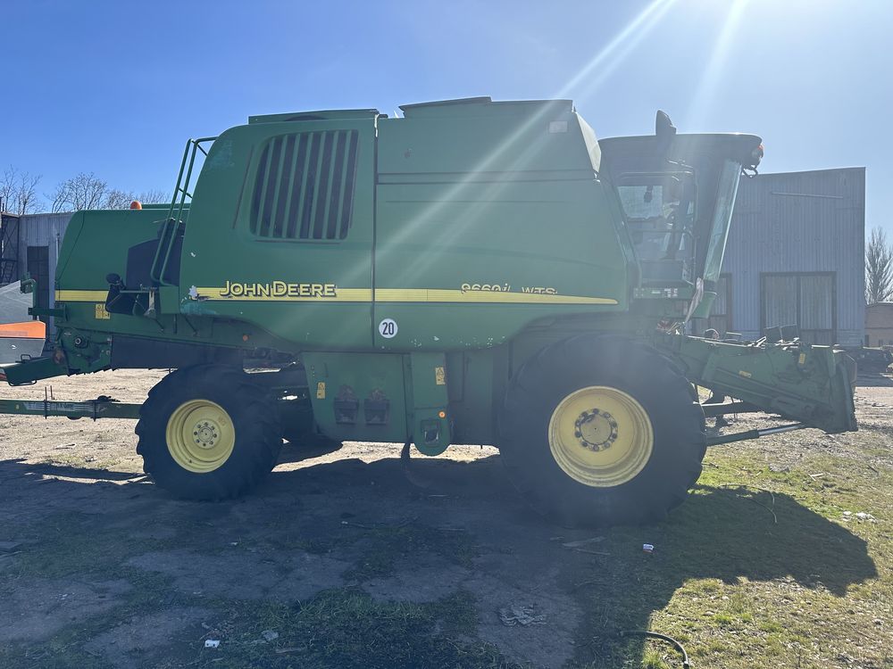 Комбайн John Deere 9660