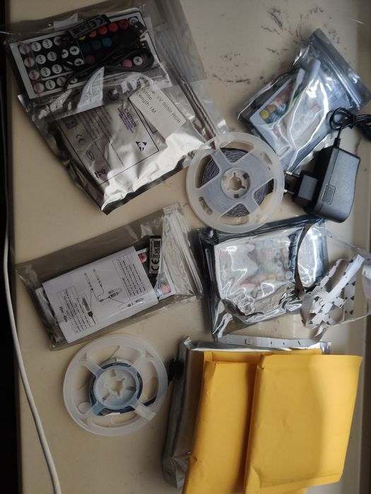 Paski LED z Temu mix (8 zestawów)