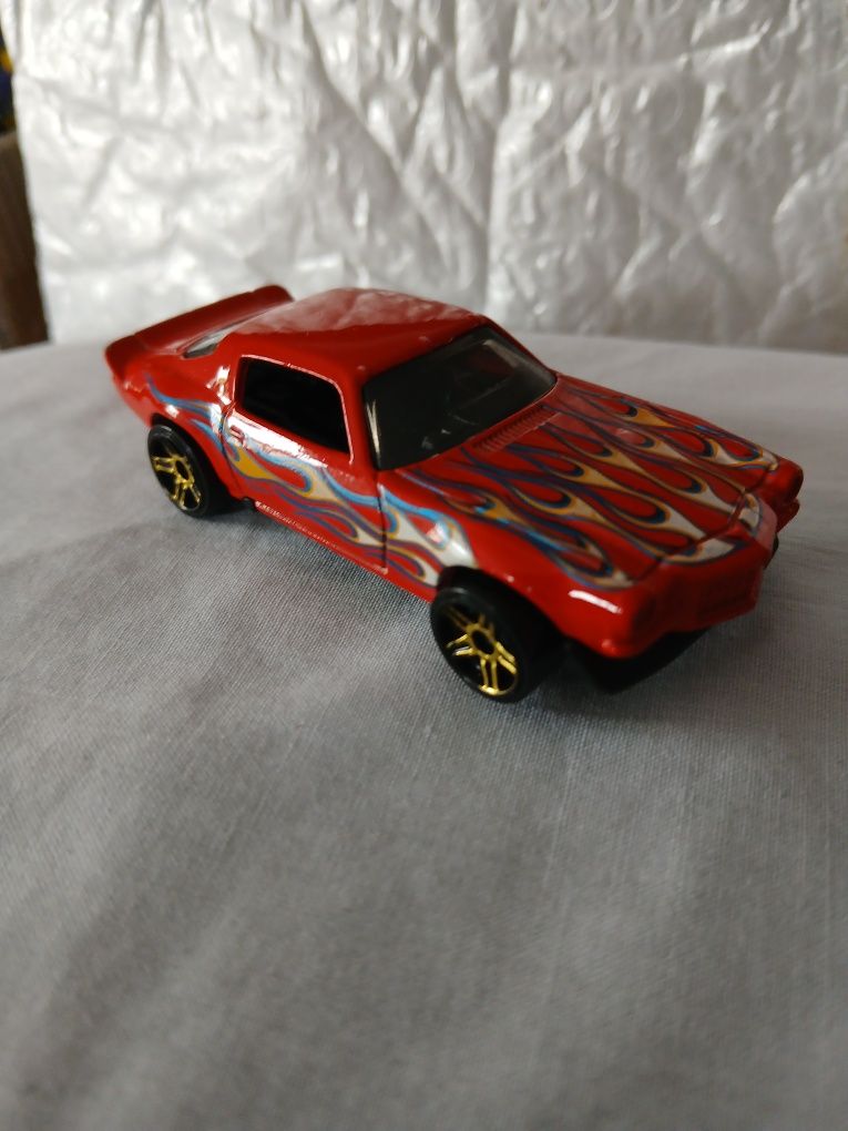 Hot wheels diversos