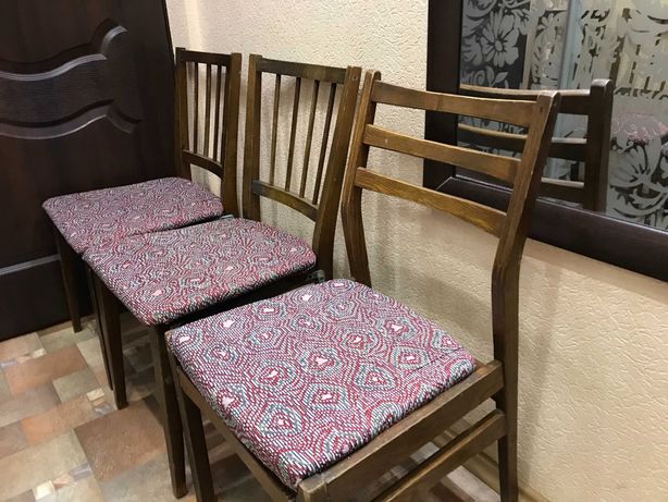 Продам стулья(есть 7шт разные)
