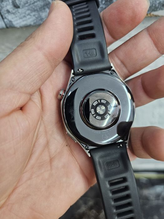 Huawei gt 5 pro.