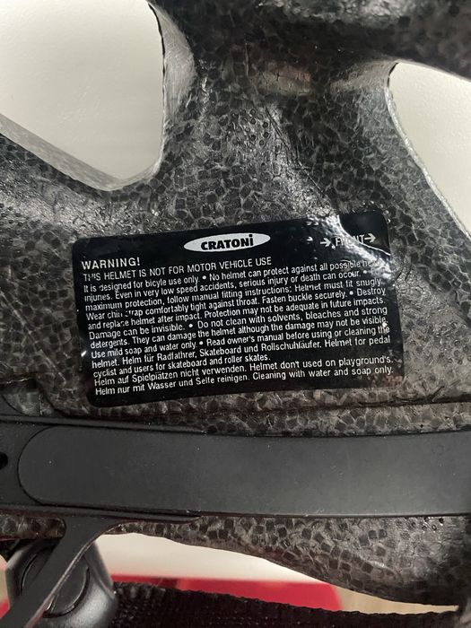 Продам велошолом