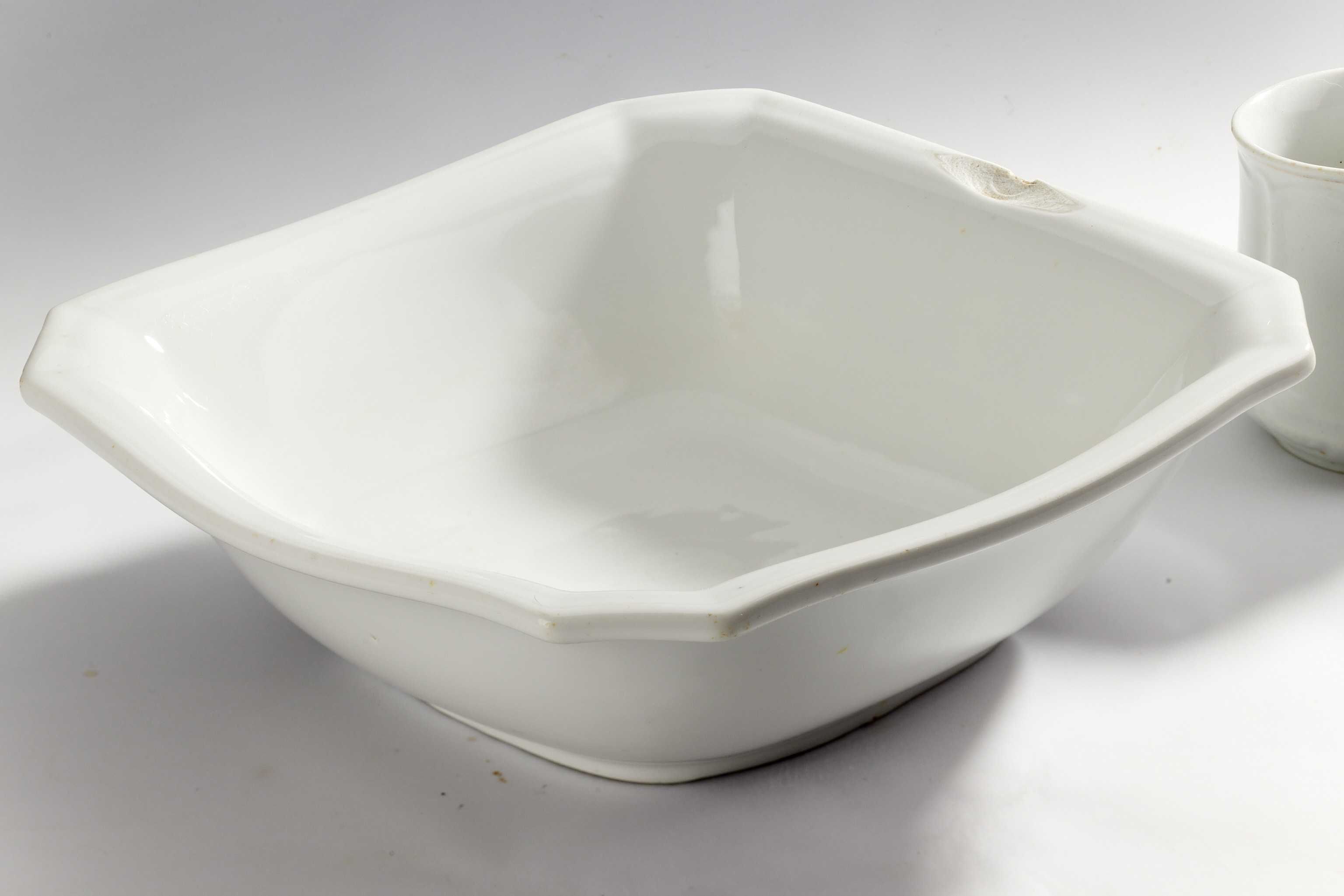 Porcelanowa misa salaterka kwadratowa 26x26cm biała masywna