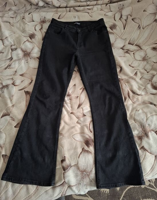 Продам гарні  джинси