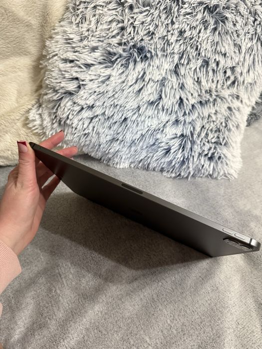 Apple iPad Pro 2022  12.9 “ (5th generation) M1 128gb Space Gray LTE