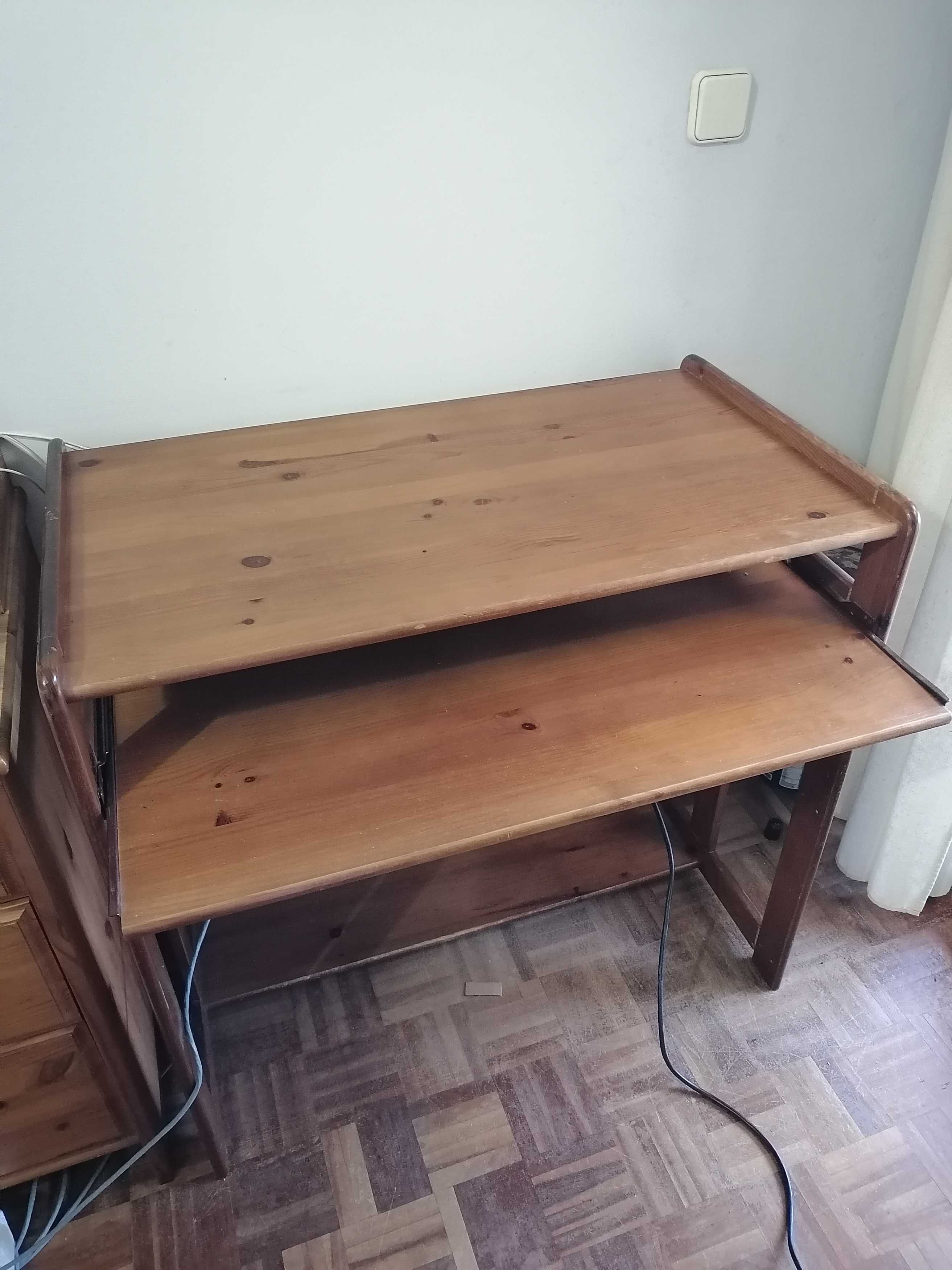 Secretaria em pinho mel