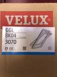 Janela Velux Basculante 47x98cm - Completa