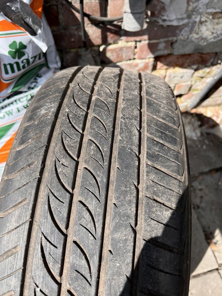 Opony letnie 215/55 R16. Polecam