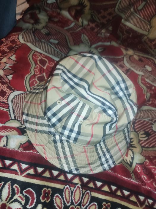 Панама Burberry.